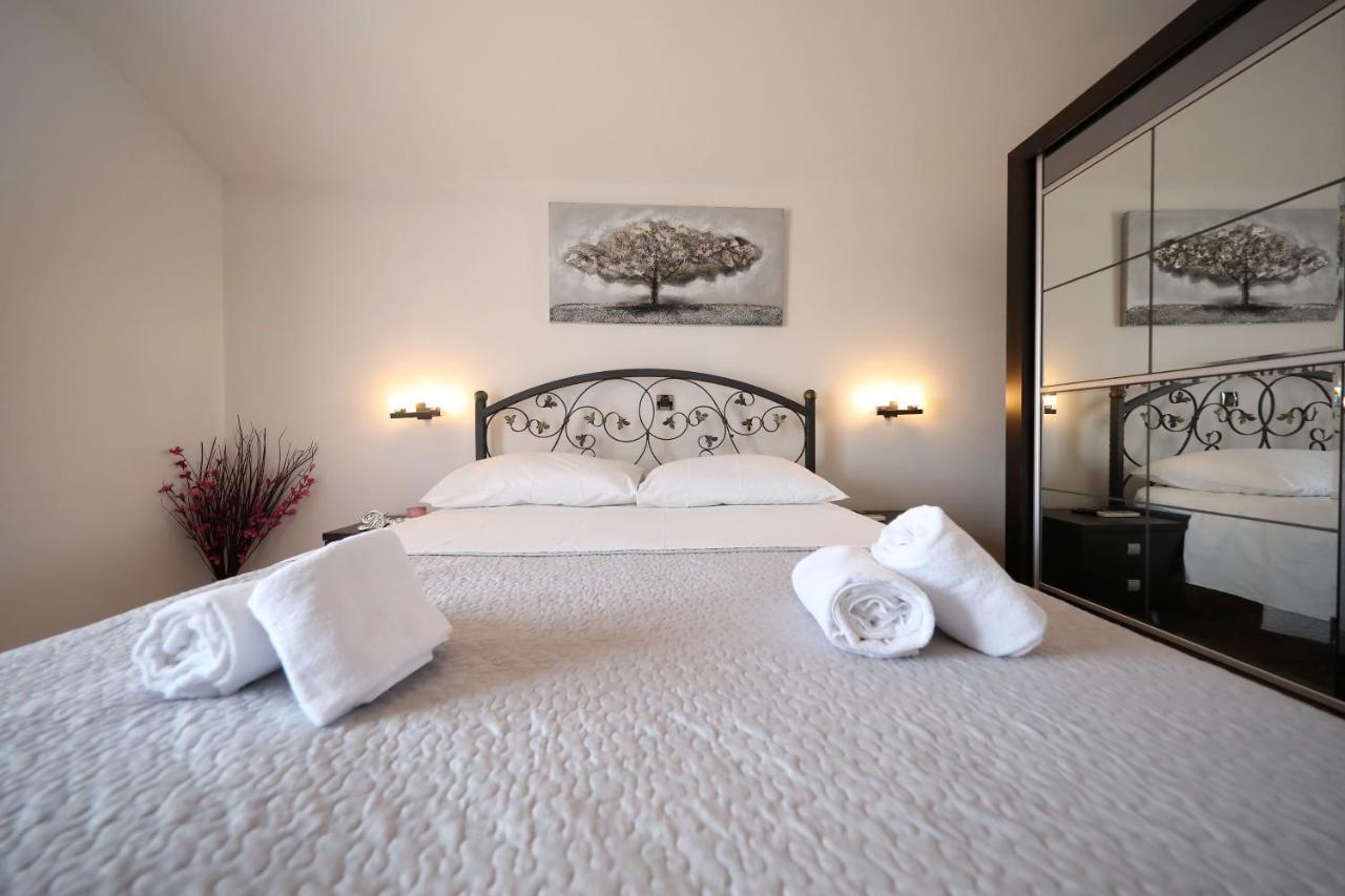 Villa Cvita ปอฟเลียนา ภายนอก รูปภาพ