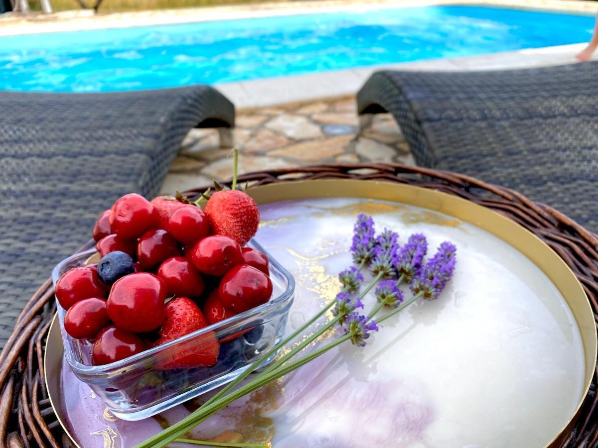 Villa Cvita ปอฟเลียนา ภายนอก รูปภาพ