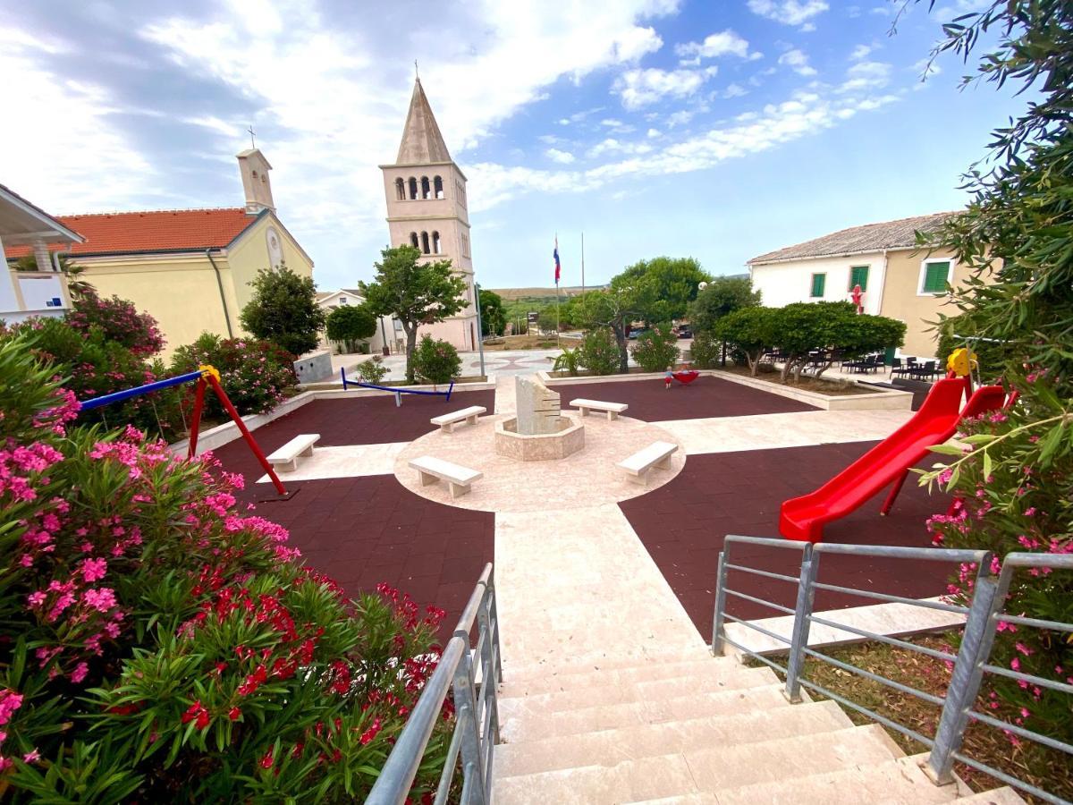 Villa Cvita ปอฟเลียนา ภายนอก รูปภาพ